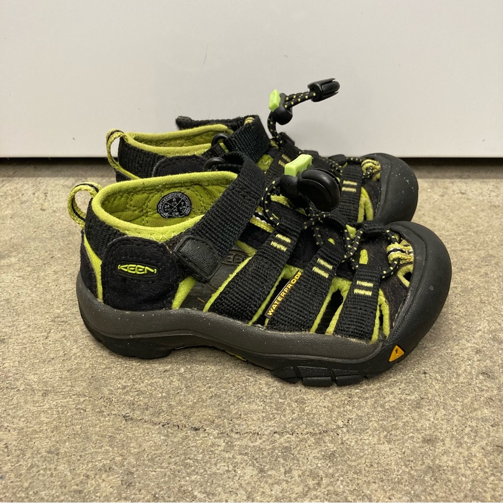 Keen Kids Water Shoes - Black and Neon Green